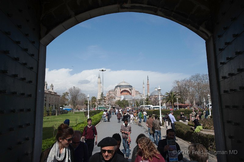 20100401_065356 D3.jpg - Sultanahmet Square and gardens and Haghia Sophia in distance